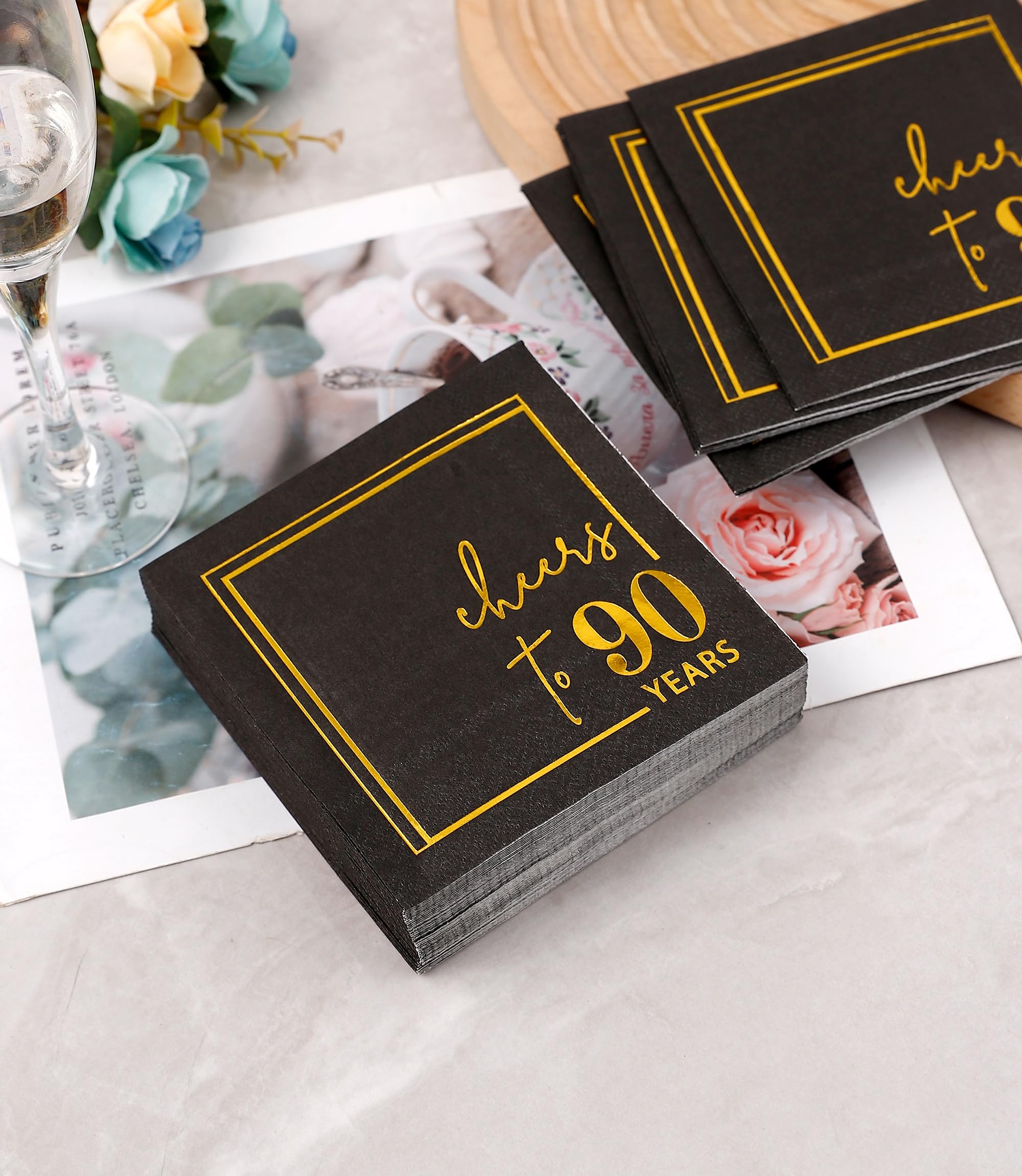 Textura suave de tres capas WinooDesign mejora absorción en celebraciones.