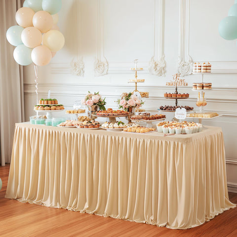 Wish Care: diseño profesional para mesas de catering con mantel rectangular champagne.