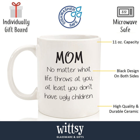 Detalle de la frase en la taza Wittsy para mamá.