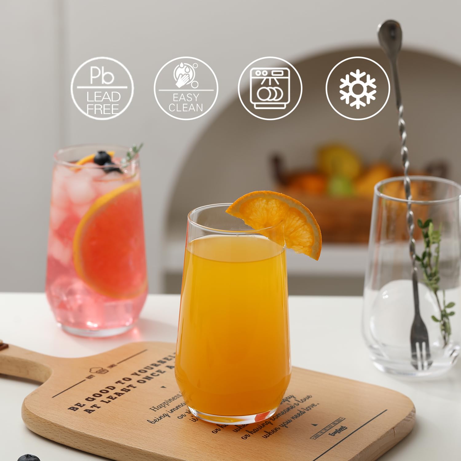 Vasos versátiles para agua, jugo y leche, en casa o bar.