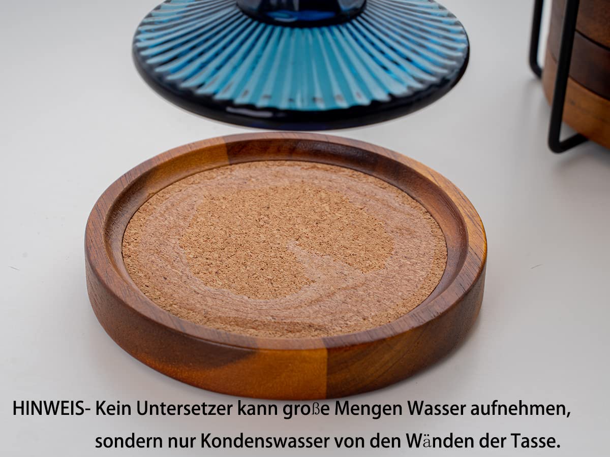 Detalle del grano de la madera de acacia realzando la mesa