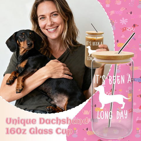 Neceser de maquillaje dachshund de WOFIROY para organizar cosméticos.
