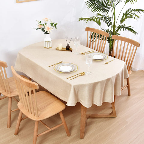 Mantel ovalado Wolkemer beige resistente a arrugas para comidas diarias.
