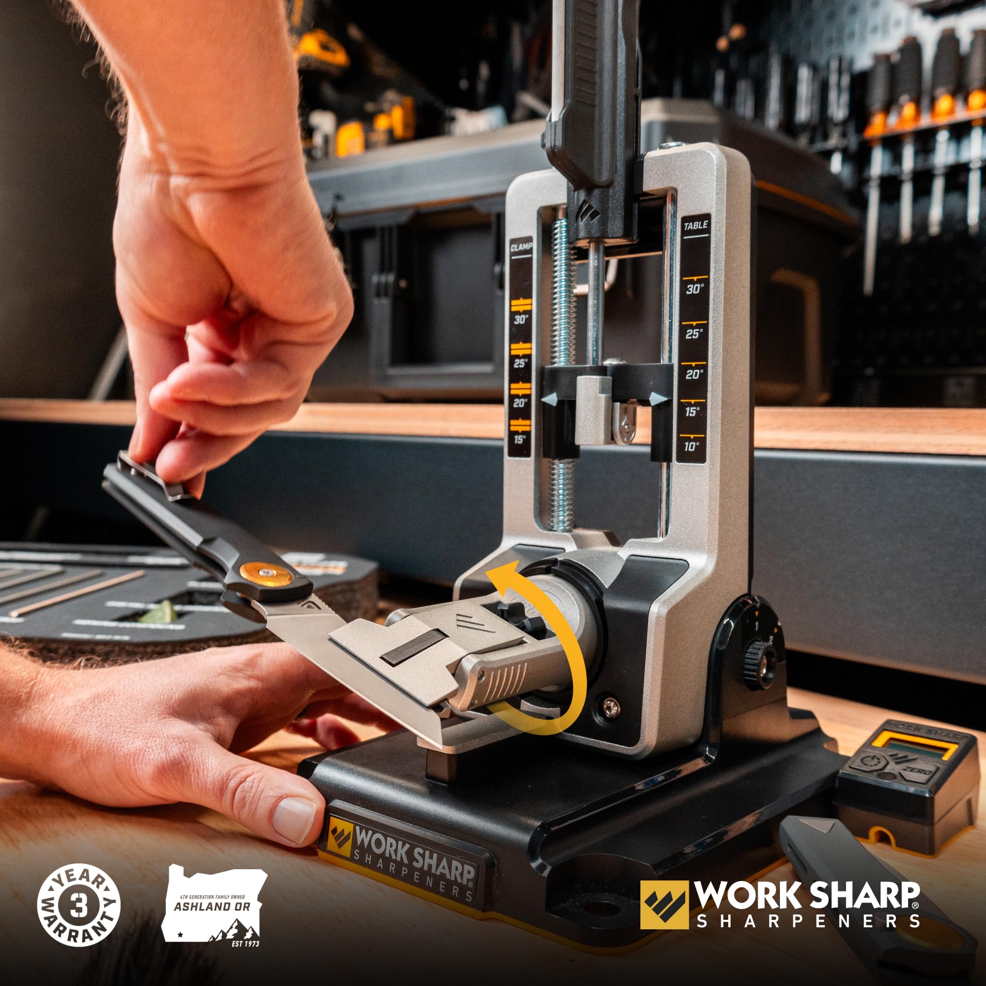 Work Sharp base de afilado ajustable para ángulos personalizados.