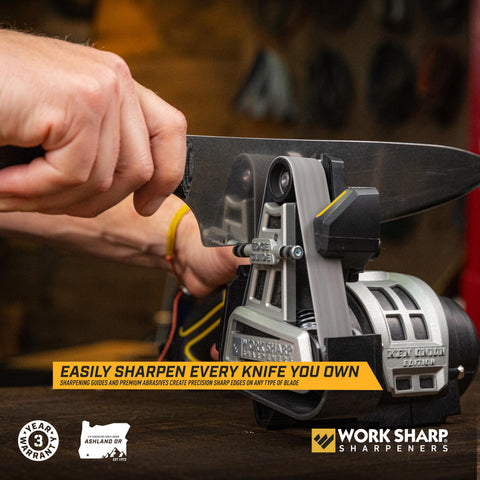 Work Sharp Ken Onion con guía de afilar, facilita ángulos consistentes.