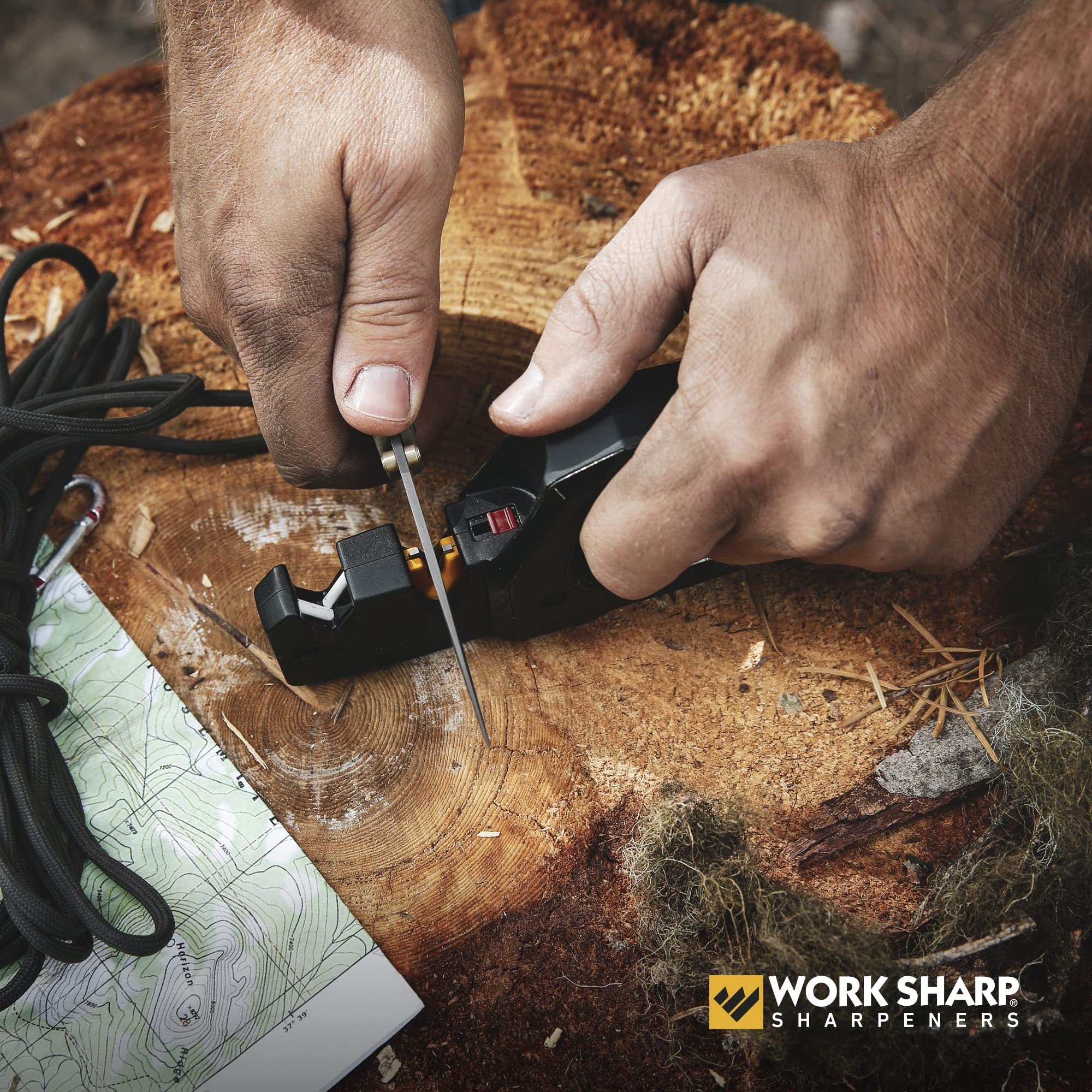 Work Sharp Pivot Pro, diseño compacto para uso con una mano.