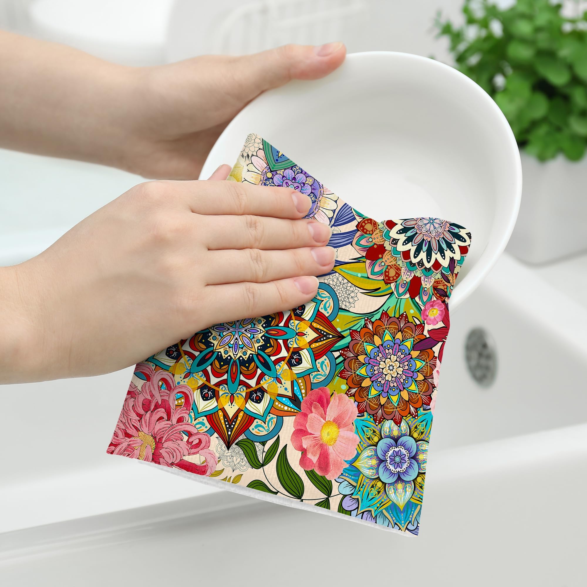 Toallas de cocina absorbentes y suaves de Wovoto, ideales para secar vajilla.