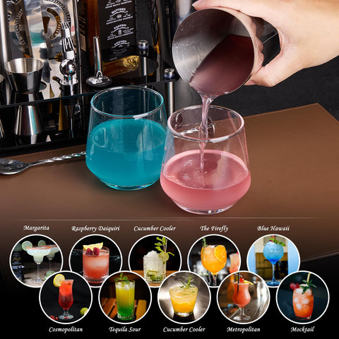 Wukuna: accesorios de bar organizados para acceso rápido durante la preparación.