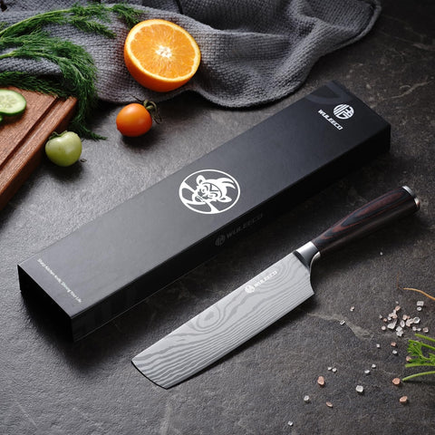Corte de carne sin hueso con precisión con la Nakiri WULEECO