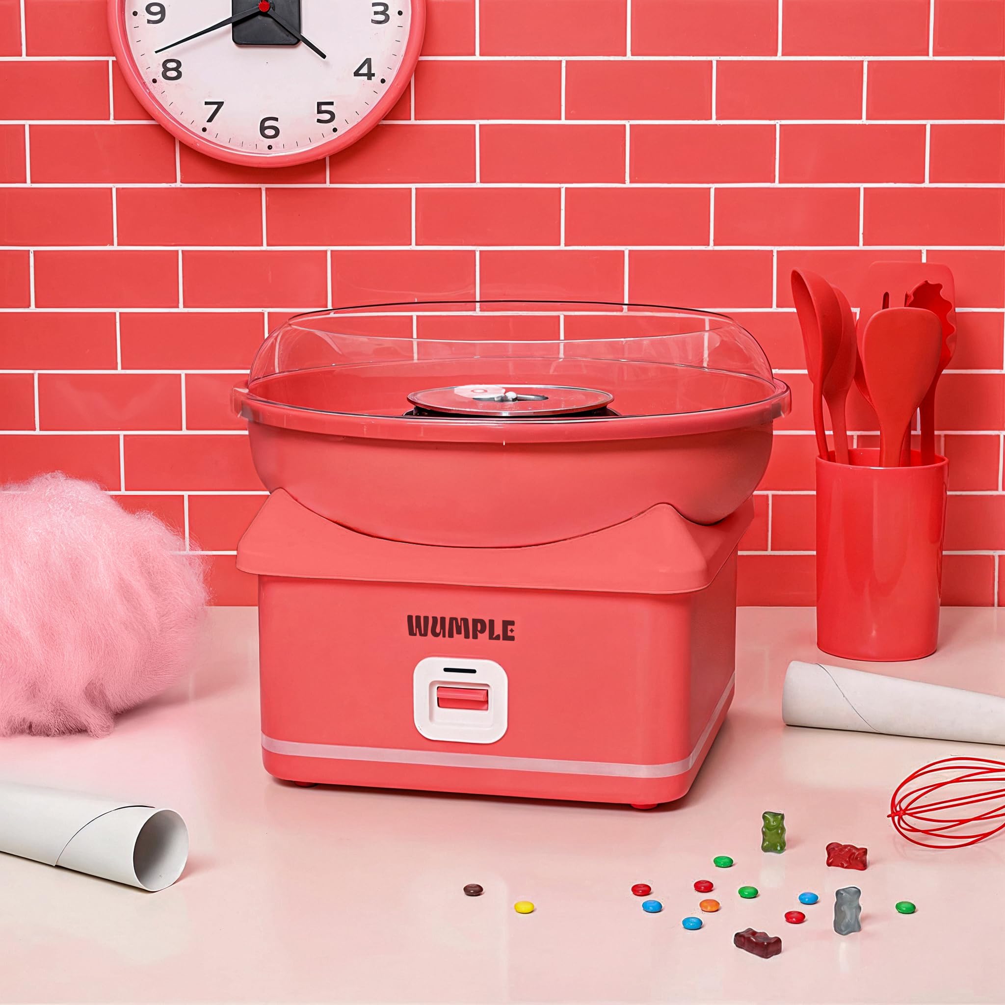 Wumple, diseño rojo llamativo para captar miradas en eventos.
