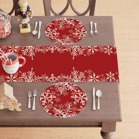 Mantel redondo fácil de limpiar, perfecto para reuniones rápidas.