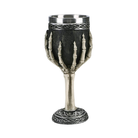 Copa XGOPTS con cráneos alrededor del borde, detalle dramático para eventos.
