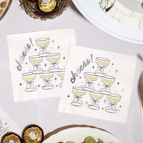 Servilletas xo Fetti cheers doradas para decorar fiestas.