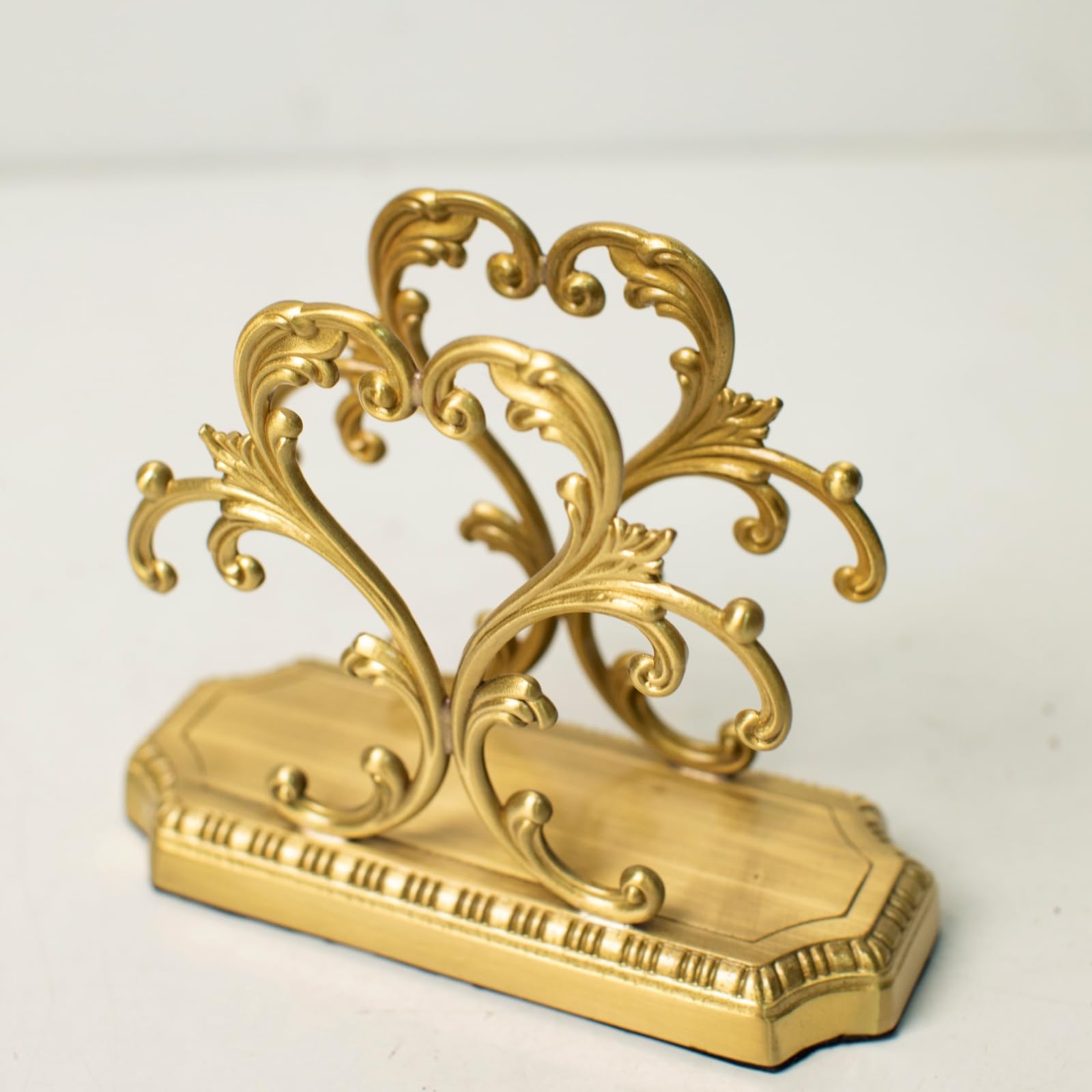 YACSNBF porta-servilletas dorado-bronce, resistente y estable al retirar servilletas.