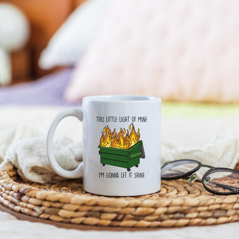 Taza Yalocib con diseño inspirador para ritual matutino de café con estilo.