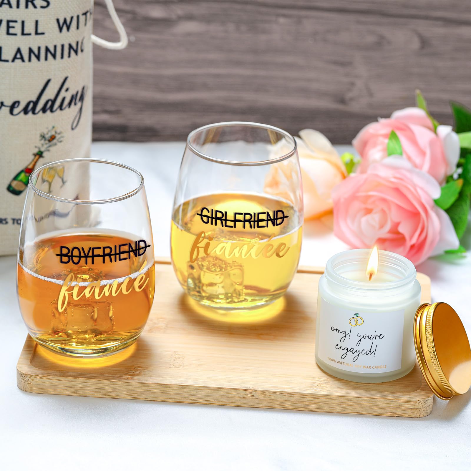 Vela aromática YENCHORN con aroma floral para crear ambiente.