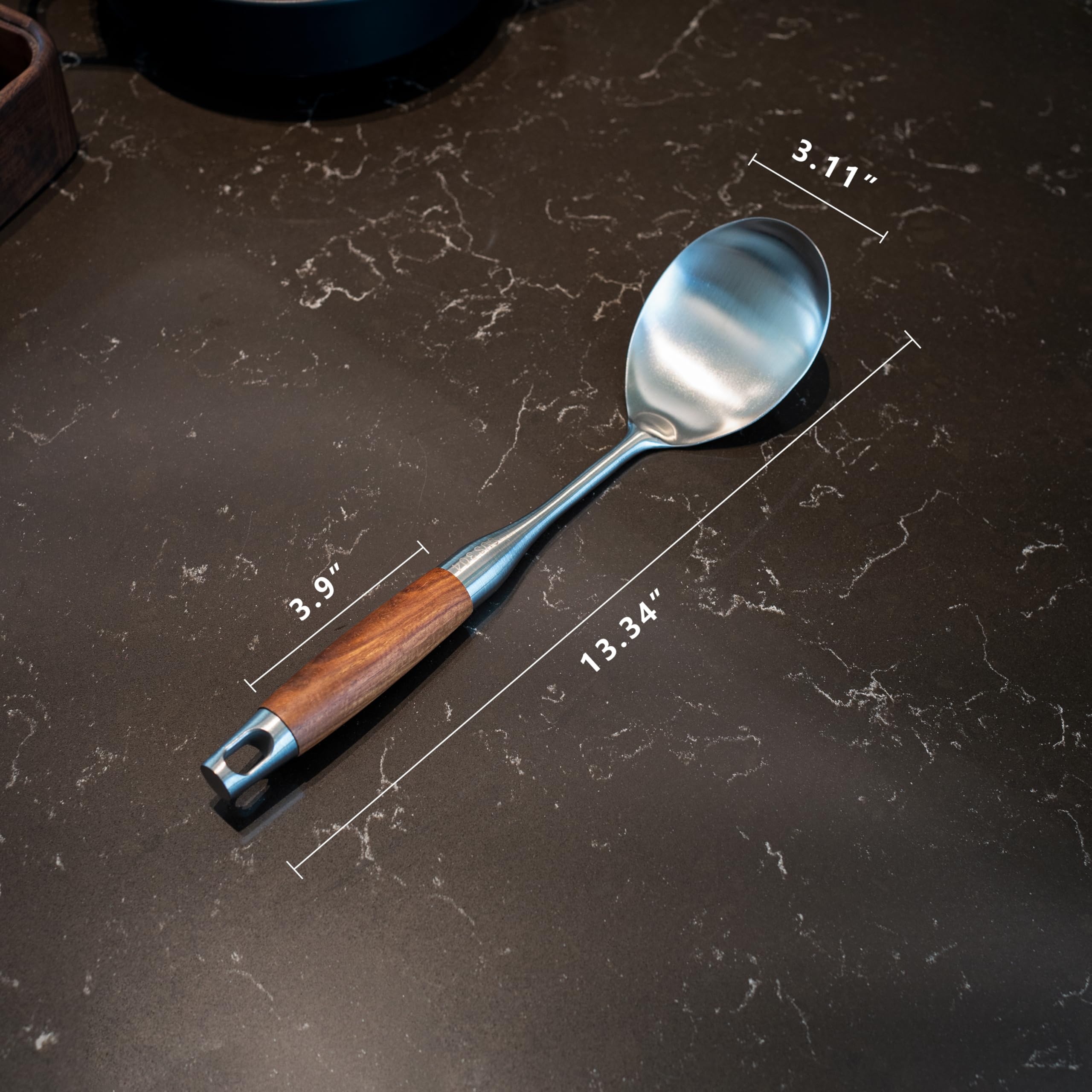Cucharón grande YENXIKU con mango de madera ergonómico facilita mezclar ingredientes