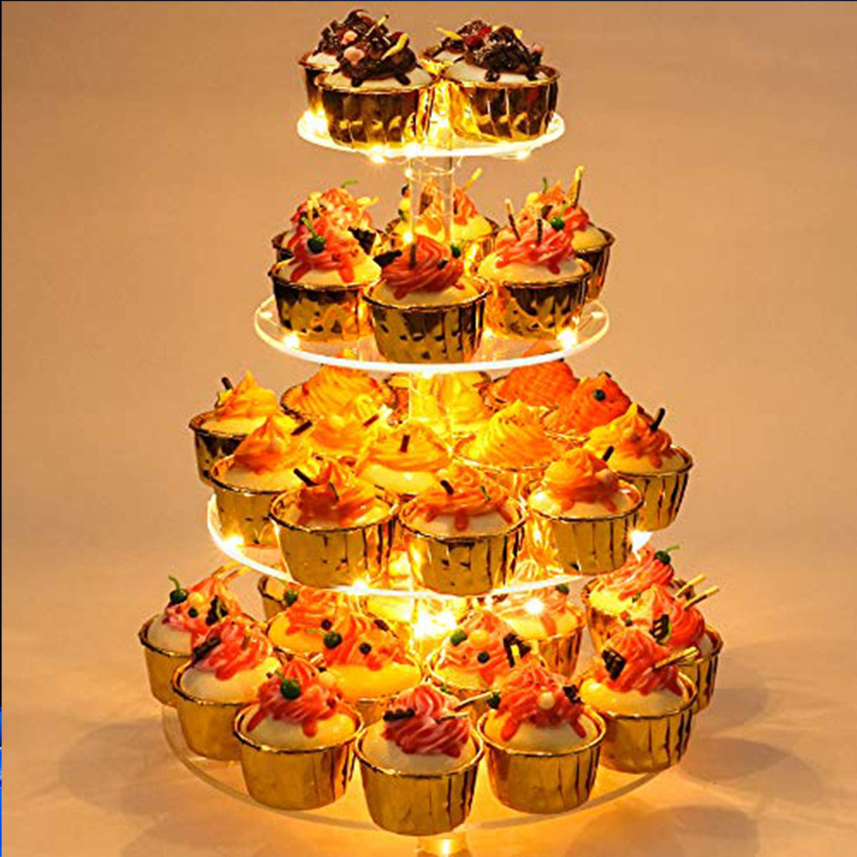 YestBuy: soporte para cupcakes de 4 niveles en amarillo, exhibe dulces con elegancia.