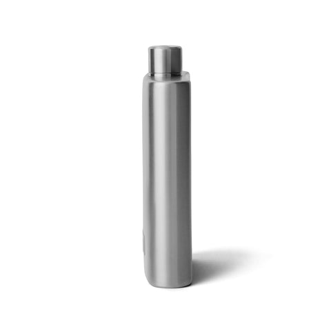 Ligero y portátil, ideal para caminatas cortas y paseos urbanos.