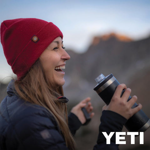 YETI Rambler 18 onzas, color Rojo Viña Salvaje de alto impacto