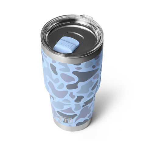 YETI Rambler 30 oz, acabado Duracoat resistente, color que no se desvanece.