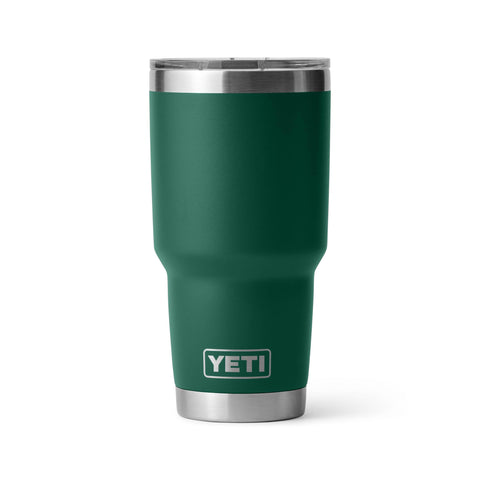 Rambler YETI 30 oz, vista frontal, cómodo para uso diario
