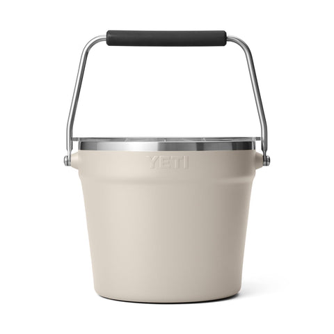 Balde de bebidas YETI Rambler en color marrón taupe para exteriores