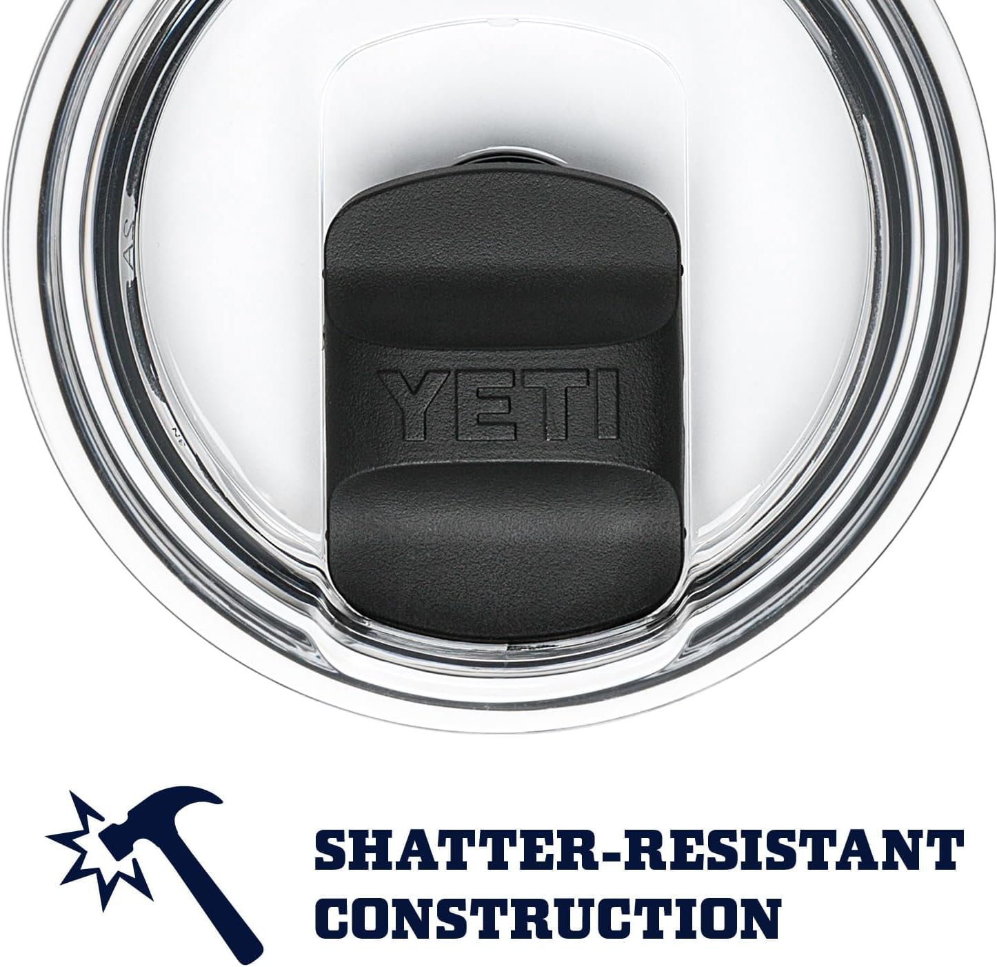 YETI Rambler en exterior durante caminata o camping.