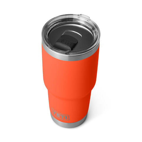 Acabado Duracoat en YETI Rambler papaya para uso diario resistente.