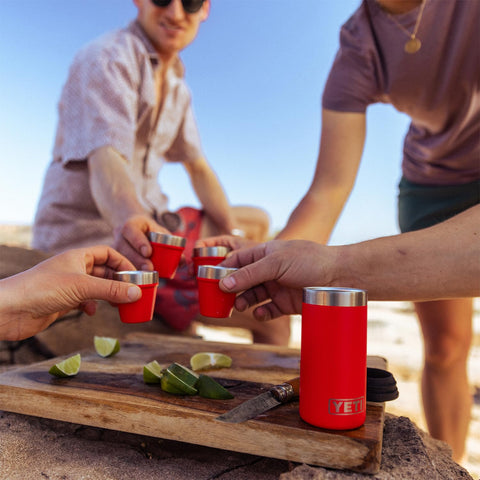 Capacidad de 50 ml por vaso para chupitos precisos.
