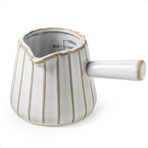Tazas de expreso YHOJOY con asa para un agarre cómodo.