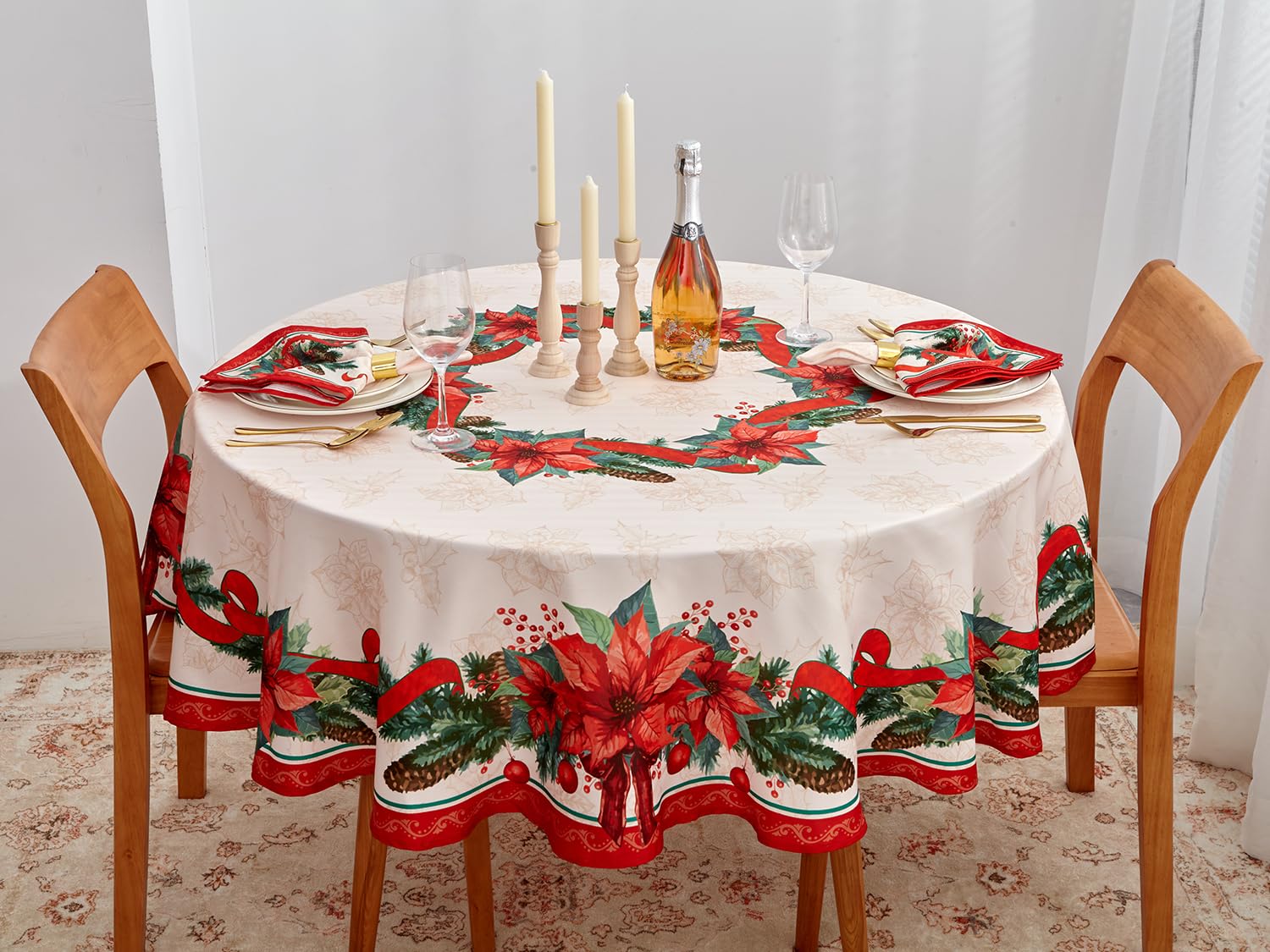Poinsettia con cinta en mantel YiHomer, añade color a cualquier mesa.