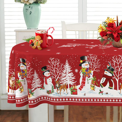 Mantel Yighty con árbol navideño rojo crea base festiva para cenas