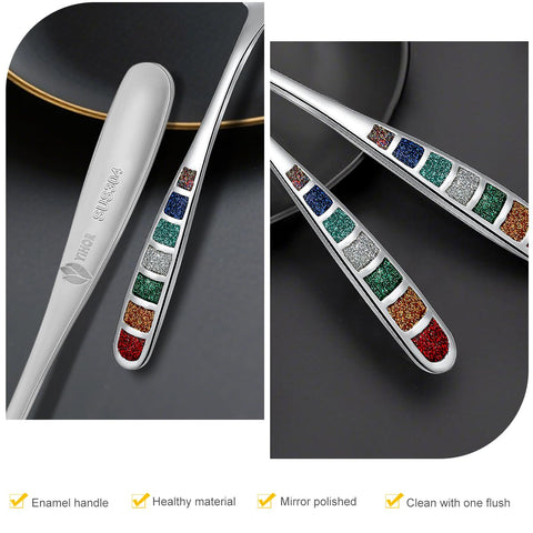 Mango ergonómico YIHOR en esmalte para mayor agarre.