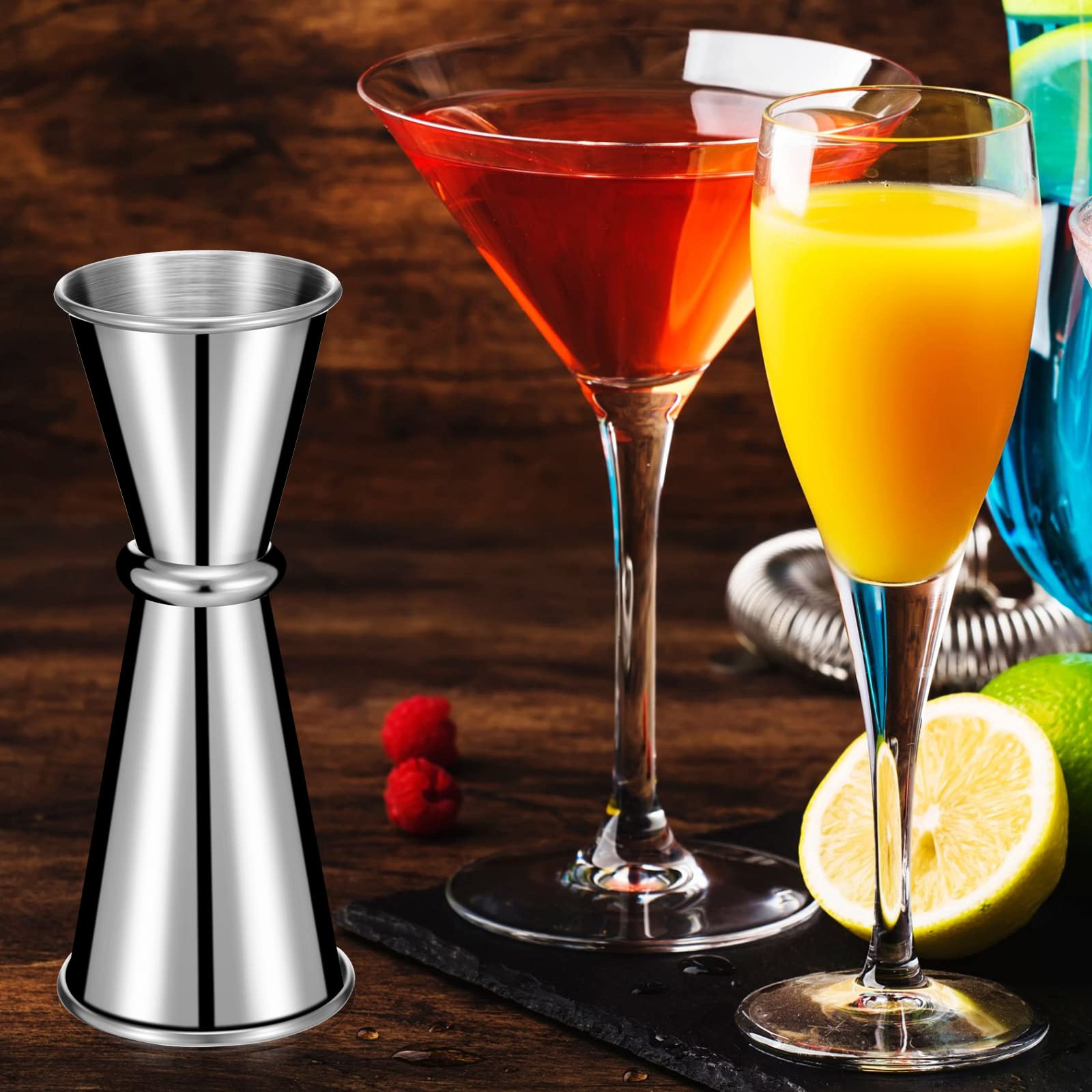 Yinkin jigger dimensiones: 11,4 cm de alto y 4,4 cm de ancho.