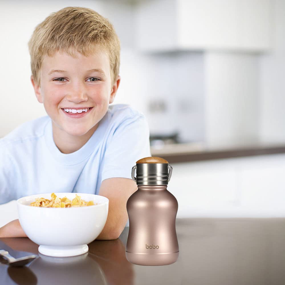 YOHKOH diseño ergonómico en oro, fácil de sostener y limpiar.