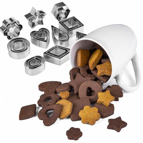 Cortadores YomiFamily en forma de flor para galletas coloridas y ideas creativas.