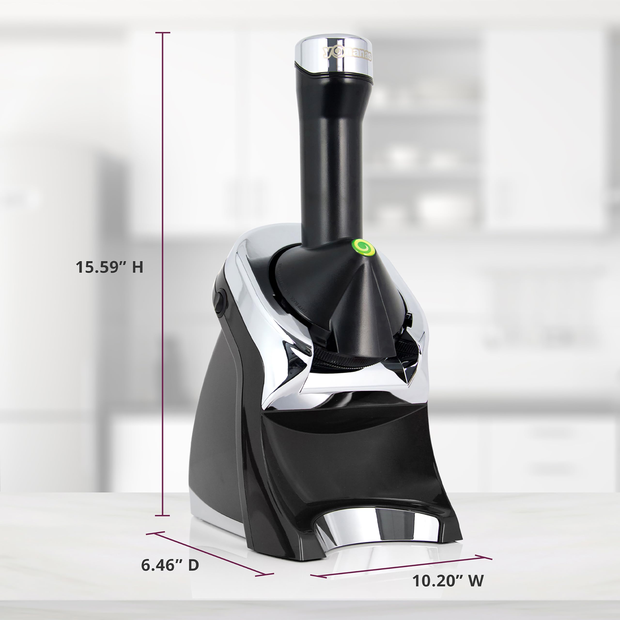 Yonanas al lado de plátanos congelados para medir porciones y escala