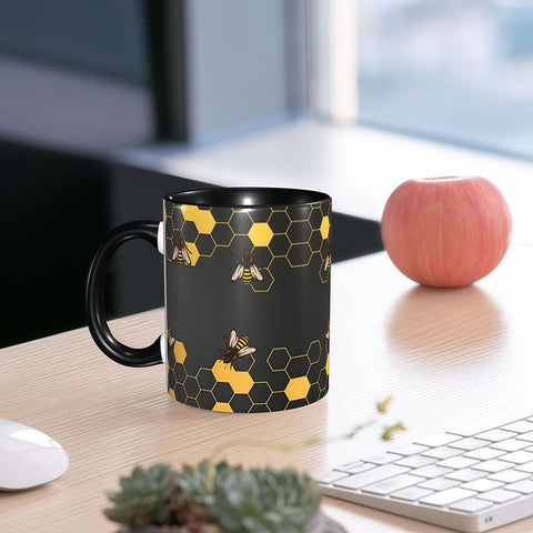 Taza Yrebyou para uso diario con diseño refinado.