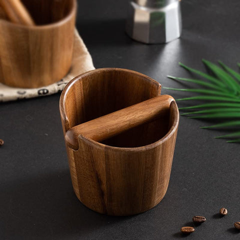 Interior del cubo para posos Ytnjzl espresso, muestra capacidad práctica.