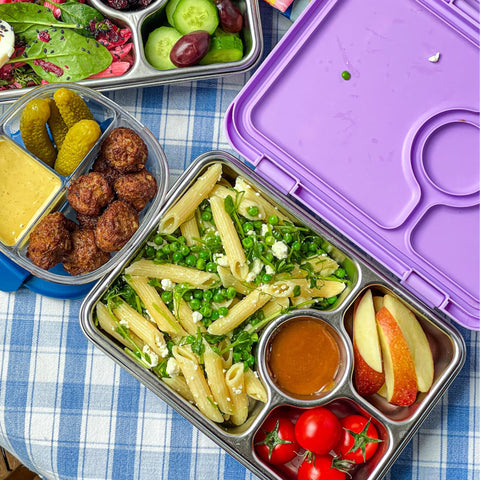 Yumbox Prêt bandeja 18/8, superficie segura para alimentos.