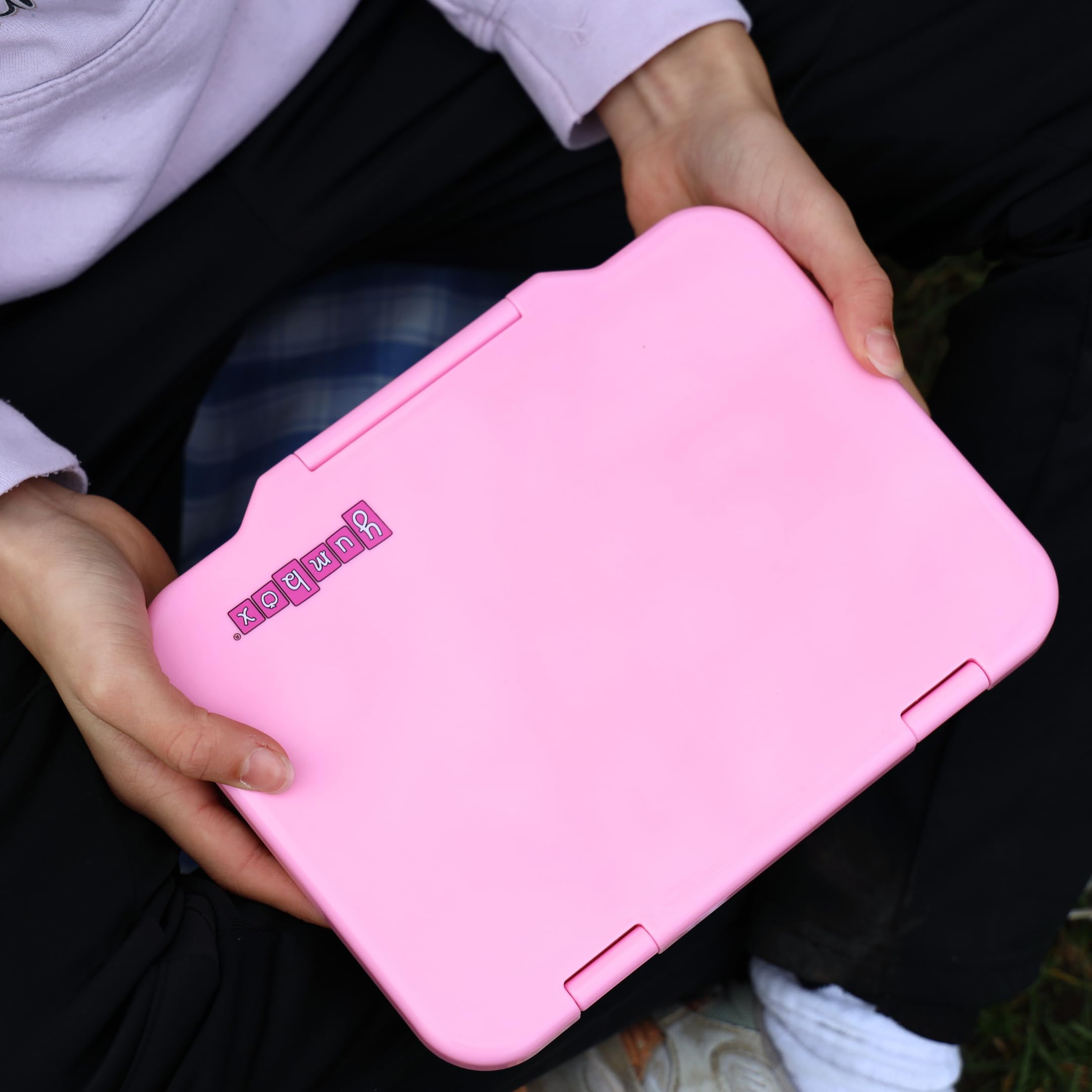 Yumbox Pret ligera de 1.1 libras, fácil de llevar.