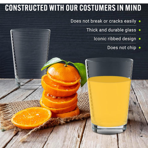 Vaso Yumchikel de vidrio claro que realza colores de bebidas