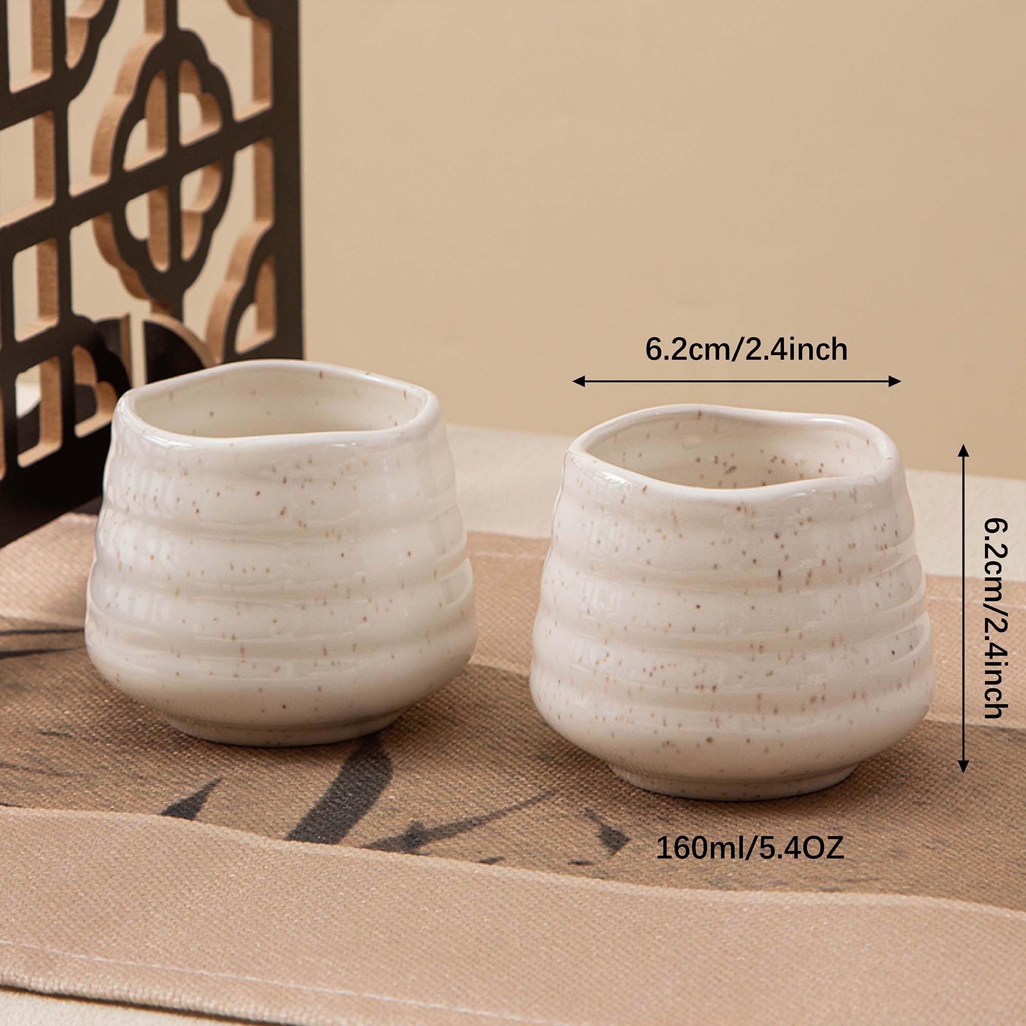 Taza desayuno de cerámica YumiPLUS, ideal para té o café en mañanas ocupadas.