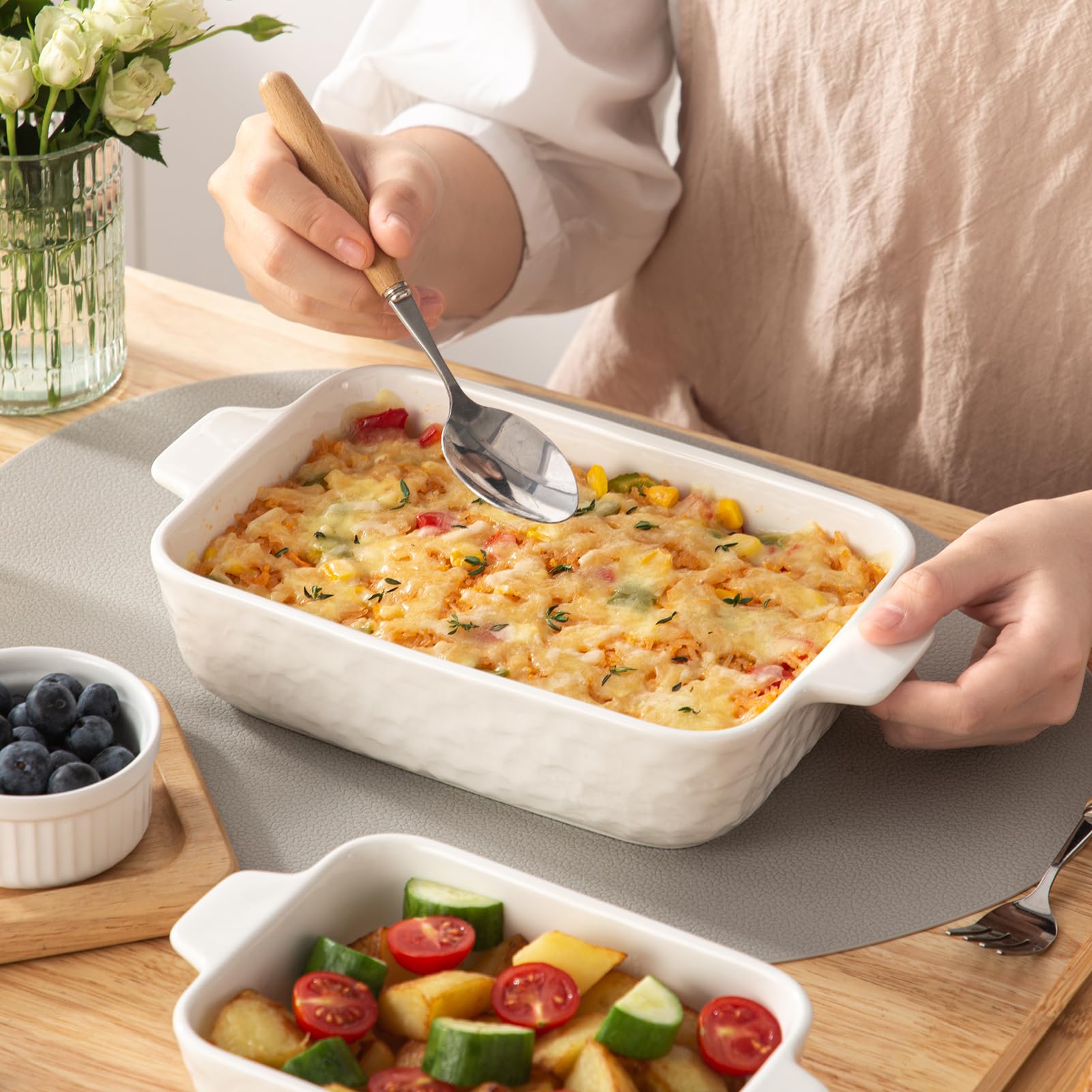 Conjunto de cocina YUN TAO con asa para manejo fácil.