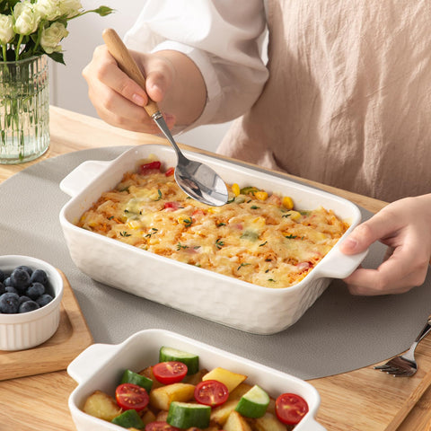 Conjunto de cocina YUN TAO con asa para manejo fácil.