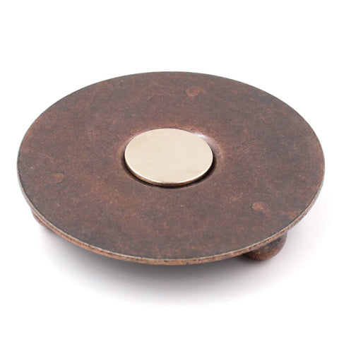 Detalle de virutas de hierro dentro del reloj magnético de Z ZICOME