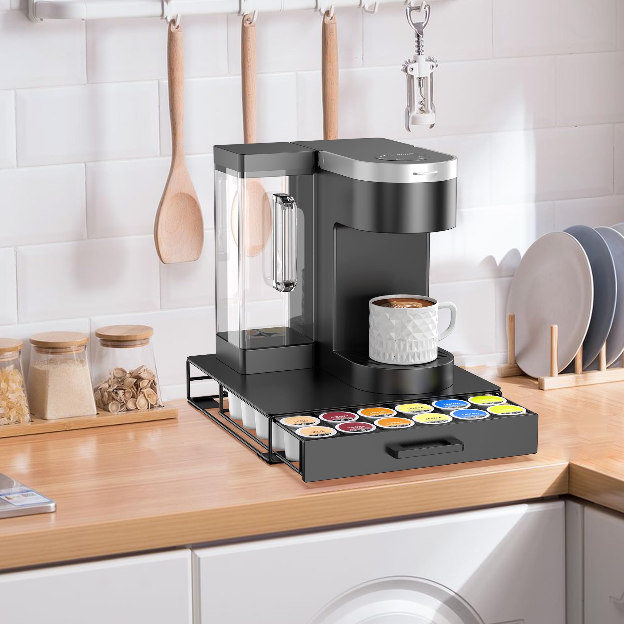 Cajón bajo la cafetera Keurig para organización eficiente