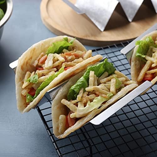 Uso en horno o parrilla con soporte Zeeooil para tacos, ideal para asar.