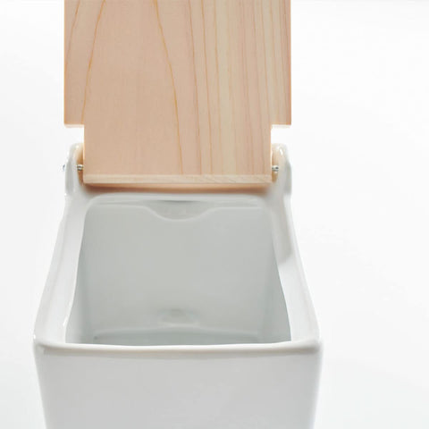 Zero Japan Bee House: encimera de cocina con estilo limpio y práctico.